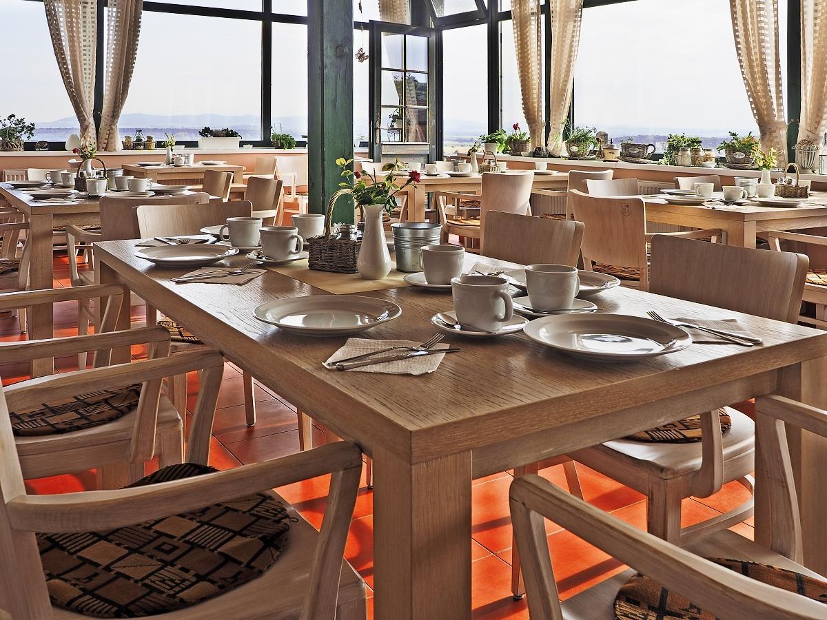 Hotel Vinohrad Milotice Bagian luar foto